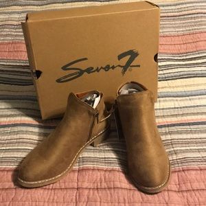 Ankle Boots or Botties